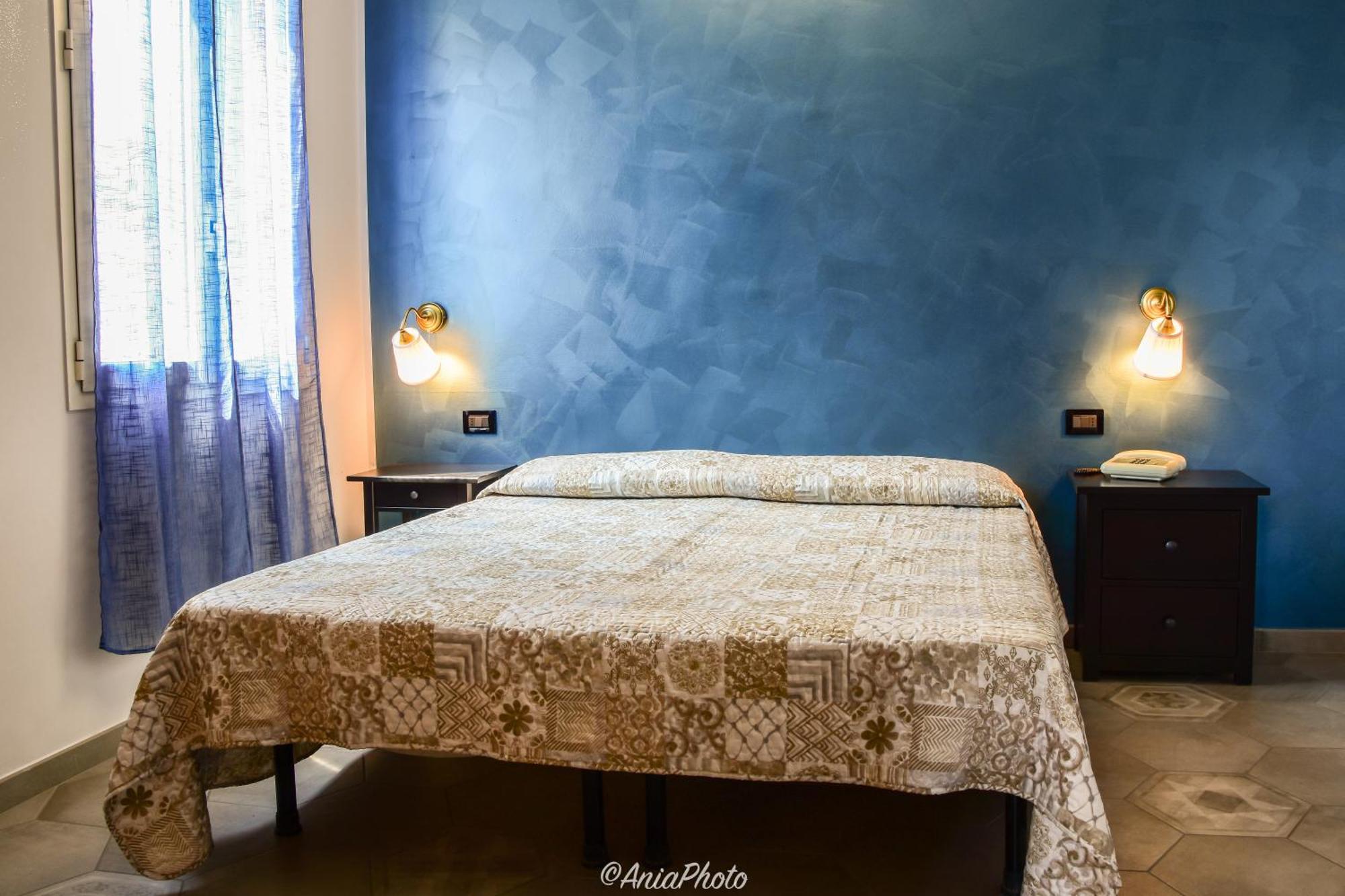 Albergo Florida Taggia Eksteriør billede